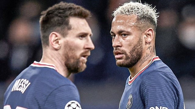  克雷莫内塞绝地反击，副班长爆冷擒领头羊