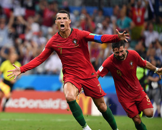  里尔青训小将挑大梁，首发出战贡献助攻帽子戏法